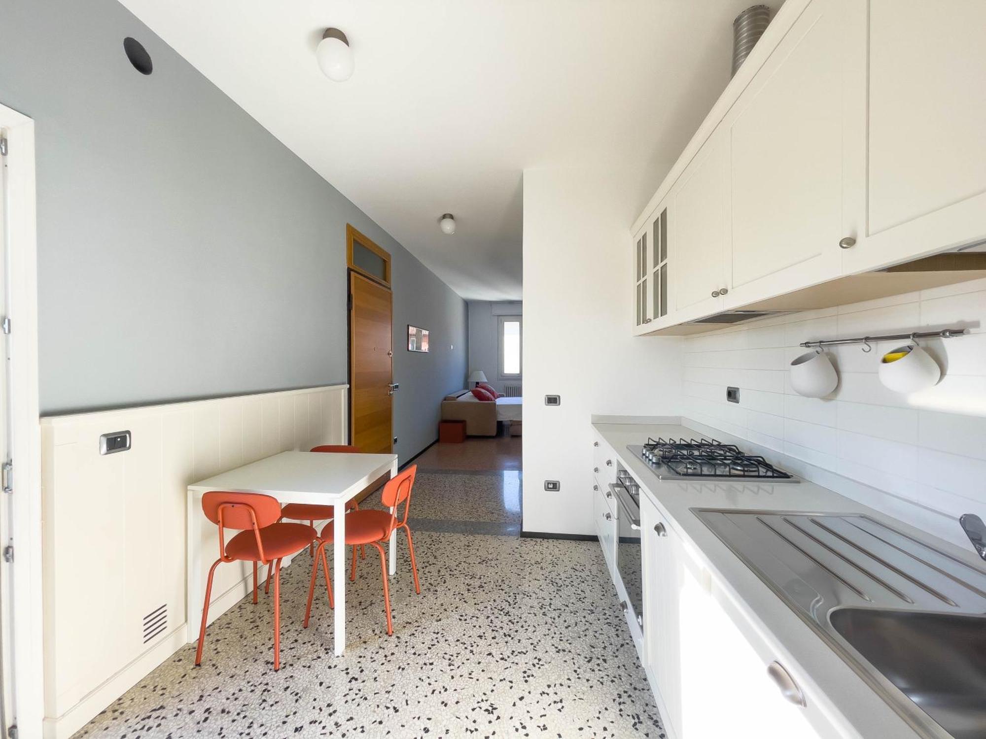 Spazioso Apt Vicino Stazione - Posto Auto Apartment Treviso Exterior photo